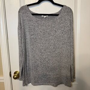 BB Dakota Heathered Gray Sweater